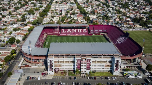 Oscar Ustari puede ser refuerzo de Lanús