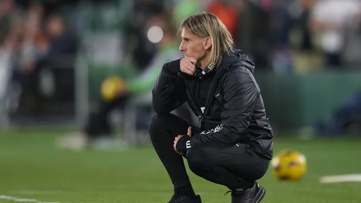 El entrenador argentino renunció a su cargo.