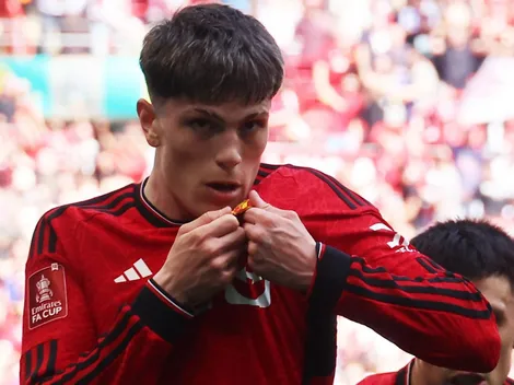 Garnacho celebró la FA Cup como CR7