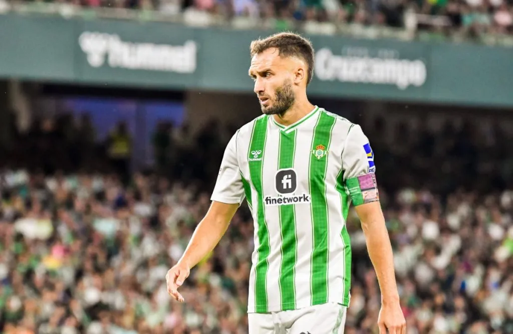 Betis solo aceptará 4 millones de euros por Pezzella: IMAGO