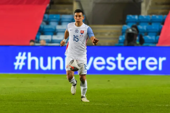 Vernon De Marco jugando para la Selección de Eslovaquia (Archivo personal)