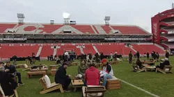 Se supo: la verdad detrás de la foto viral del asado en la cancha de Independiente