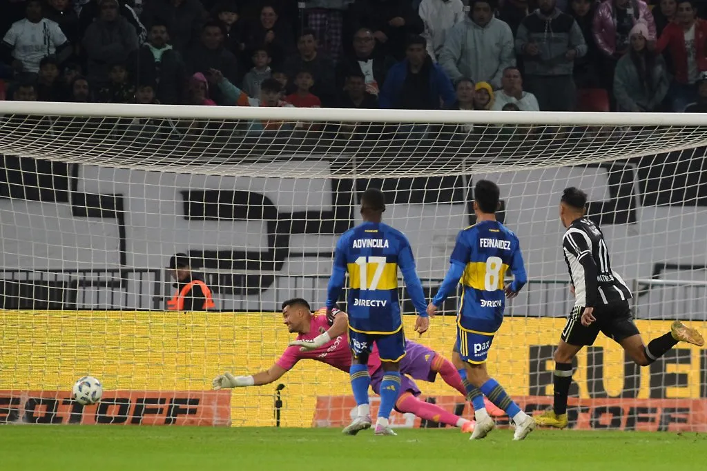 Sergio Romero fue criticado por los hinchas de Boca. (Foto: Getty).