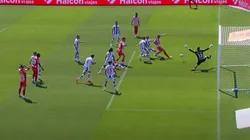A Carlos Izquierdoz le anularon un gol en el Leganés vs. Gijón y explotó contra el VAR.
