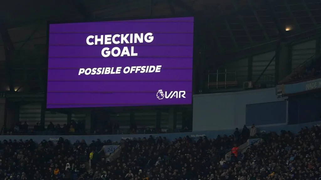 La tecnología del VAR ha generado varias polémicas en el fútbol inglés.
