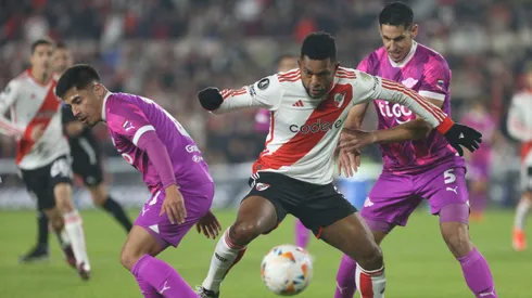 River venció a Libertad y pasó a los octavos de la Copa Libertadores.