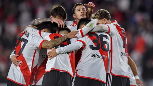 El Millonario goleó al Ferroviario.