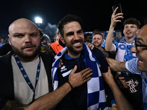 Ascendió a Serie A tras 21 años y su técnico y dueño, un ex Barcelona, los invitó a Ibiza