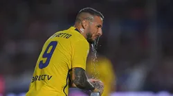 Un grande de Brasil habría rechazado una oferta por Darío Benedetto: "No gusta su fútbol"