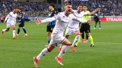 El festejo de Lucas Beltrán.