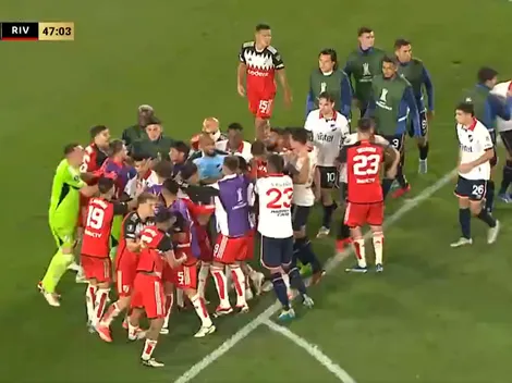 Pelea campal en River vs. Nacional: patada de brutal contra Aliendro, piña a Díaz y ningún expulsado