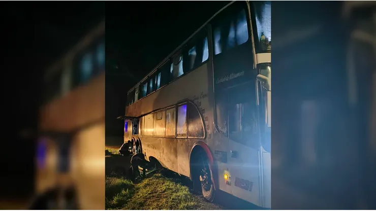 Así quedó el micro con hinchas de River