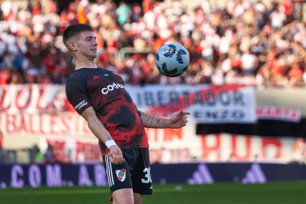 Franco Mastantuono espera en River la resolución de su futuro.