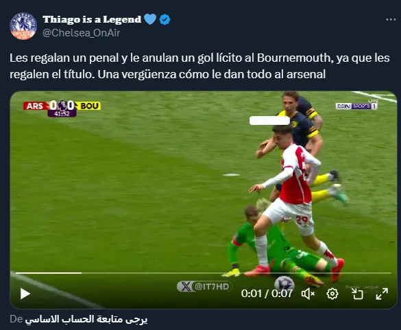 El cuestionado penal en favor de Arsenal y las críticas en redes (Twitter).