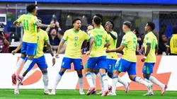 Brasil necesita un triunfo para encaminarse en el grupo.