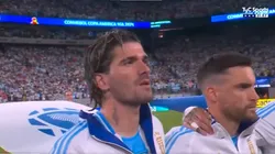 De Paul durante el Himno Nacional Argentino.