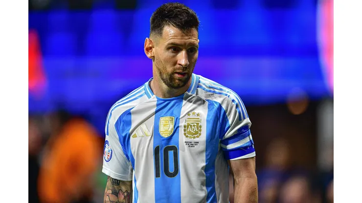 Lionel Messi suele caminar en la cancha para analizar mejor a los rivales