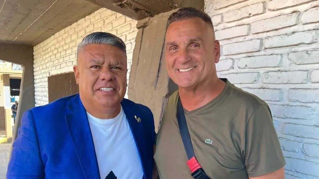 Luis Islas, junto al presidente de AFA, Chiqui Tapia (Instagram @islasluisok).