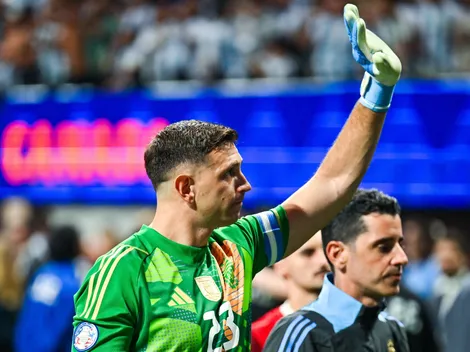 El gesto de Dibu Martínez con Julián Álvarez que no se vio en TV