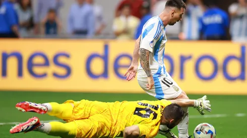 El capitán argentino no logró vulnerar el arco de Canadá.