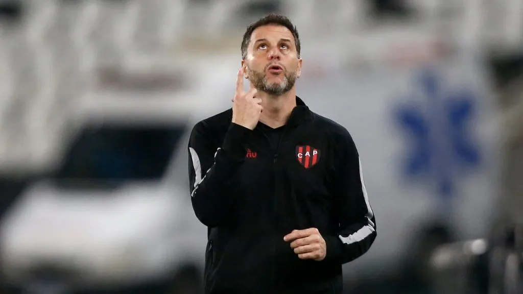 Rodolfo de Paoli, en su paso como DT de Patronato (Getty Images).