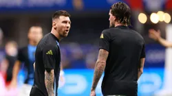 Messi se quejó con De Paul por la falta de luz en el estadio