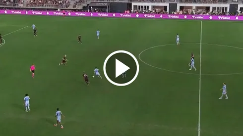 Thiago Almada la rompió y marcó un golazo inolvidable.