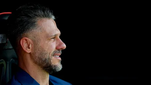 El DT aprovechó su estadía en Marbella para visitar el entrenamiento de Málaga.