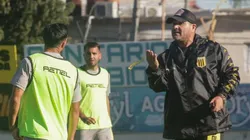 Bazán Vera, entrenador de Almirante Brown