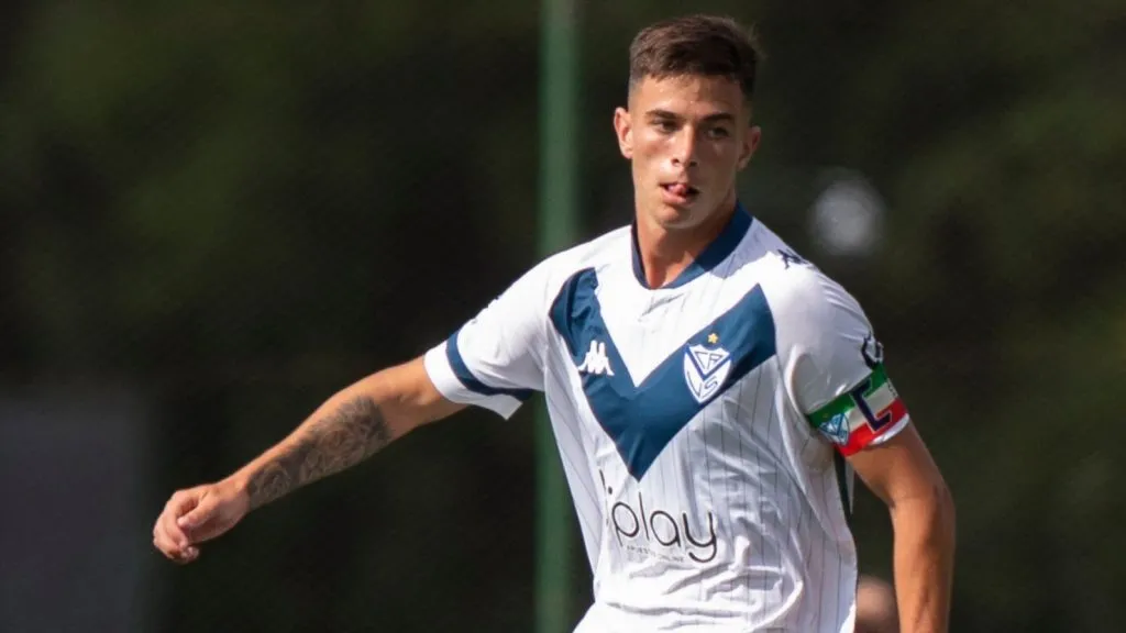 Valentín Gómez regresará a Vélez, donde tiene contrato hasta 2026.