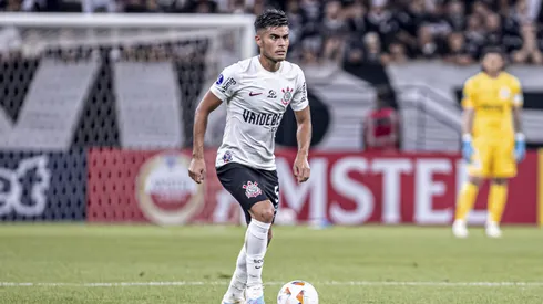 Fausto Vera podría irse del Corinthians.