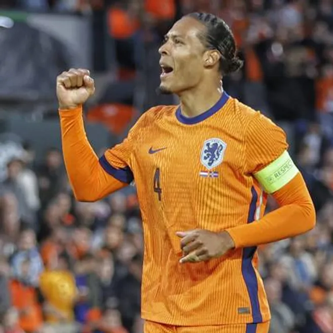 Virgil van Dijk tiene ascendencia de Surinam, pero rechazó la posibilidad.