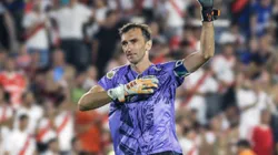 Marcelo Barovero, en su última visita al Monumental con Banfield.