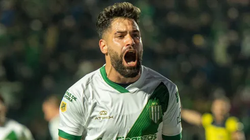 Milton Giménez, el heredero de la 9 de Boca. (Foto: Prensa Banfield).