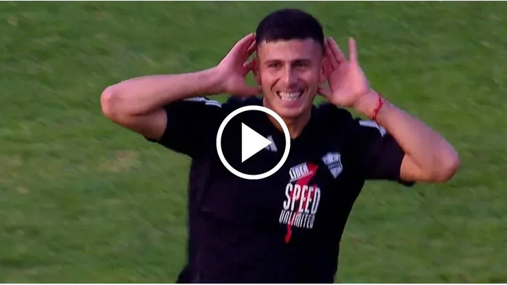 Alan Barrionuevo, verdugo de River en el Bajo Flores.