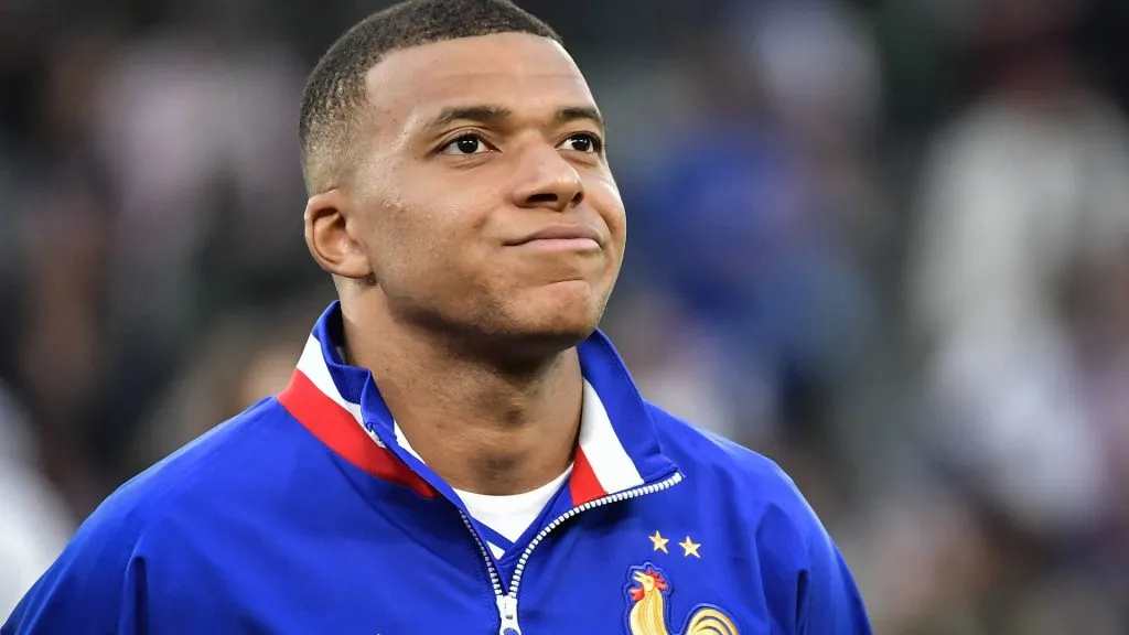 Un virus afecta a Francia y a Mbappé antes de la Eurocopa