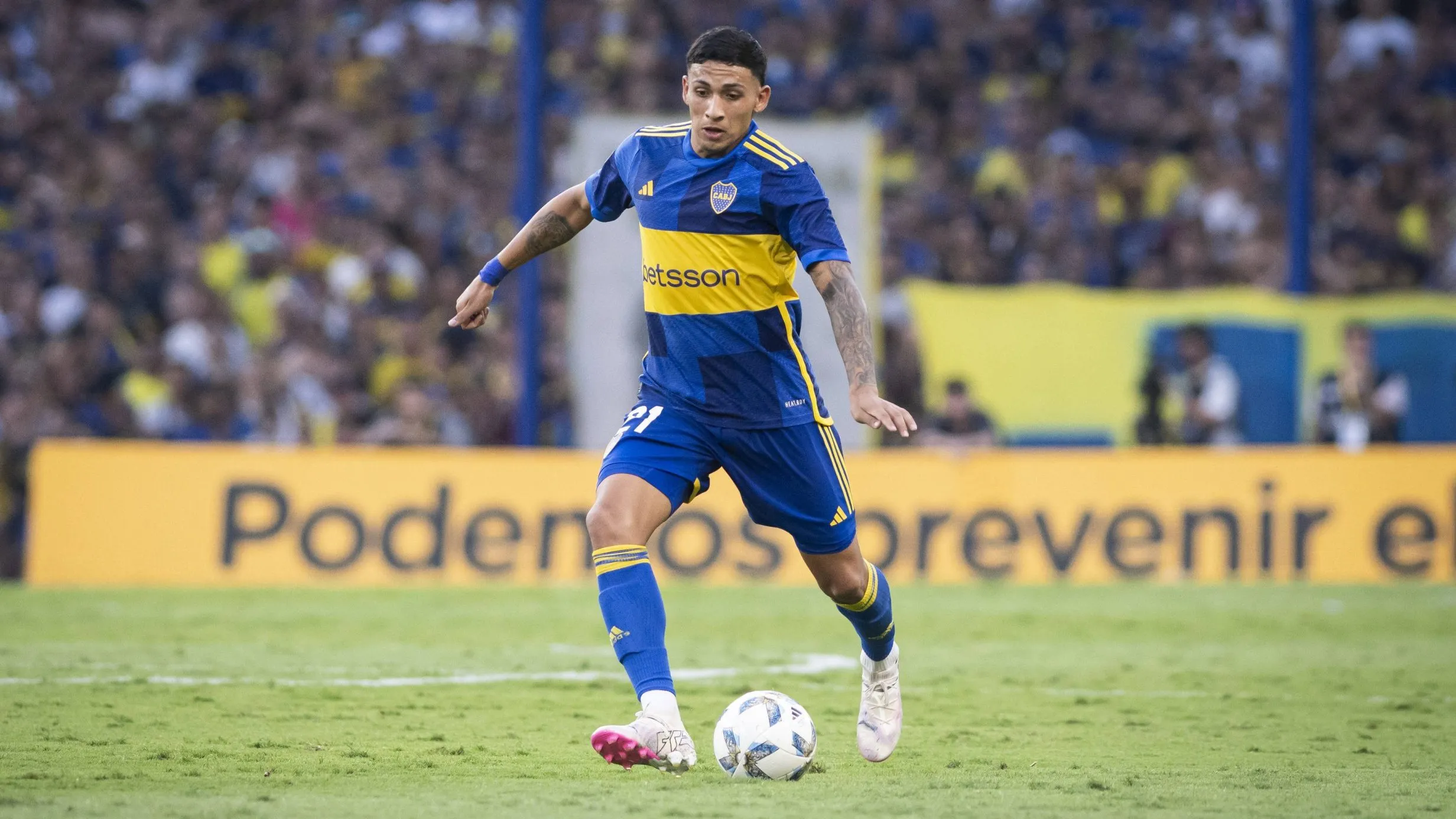 Equi Fernández, uno de los puntos más altos del semestre en Boca. (Foto: IMAGO)