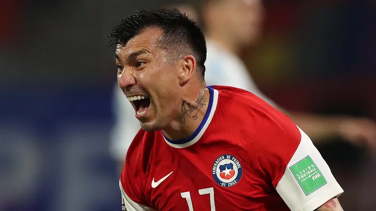 Acuerdo de palabra con Gary Medel para que sea refuerzo de Boca