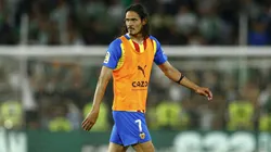 En Valencia todavía culpan a Edinson Cavani por la falta de gol.