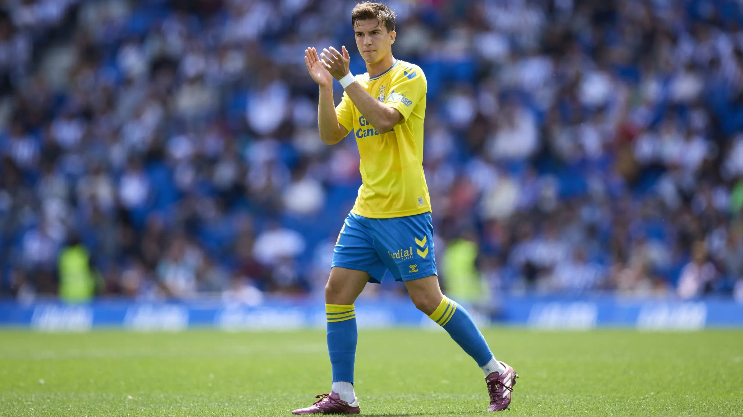 Máximo Perrone sumó con Las Palmas 29 partidos en LaLiga y uno en la Copa del Rey en la temporada 2023/2024.