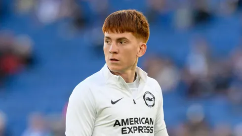 Mientras el ex Boca entrena con la Selección Argentina, Brighton define quién será su nuevo entrenador.