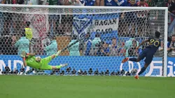 Dibu Martínez, uno de los principales exponentes en el mundo a la hora de atajar penales.