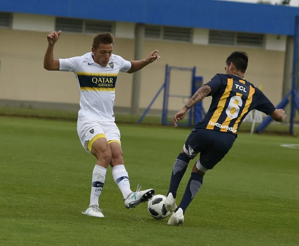 Mateo Retegui jugando en Reserva. (Foto: Boca)