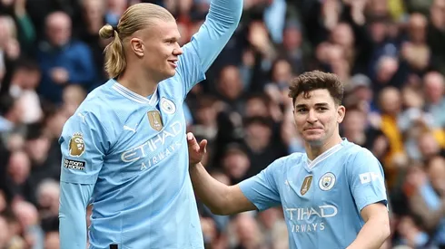 Erling Haaland y Julián Álvarez, delanteros de Manchester City (Getty Images).