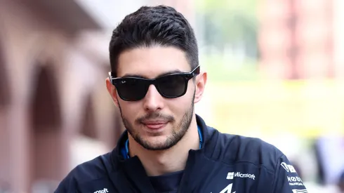 Esteban Ocon, en el centro de la escena.