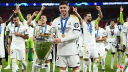 Federico Valverde levantó su segunda Champions.