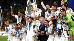 Real Madrid levantando su 15ª Copa de Europa.