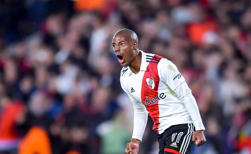 De La Cruz gritando un gol en River.