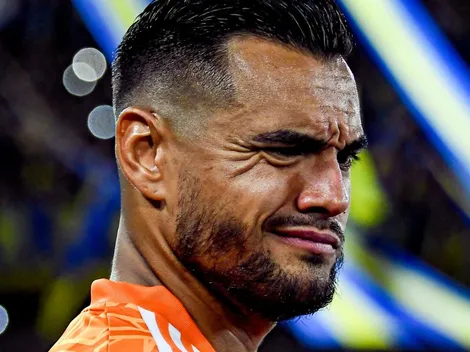 Tras ser figura en Boca, Chiquito Romero le mandó un mensaje al Dibu Martínez