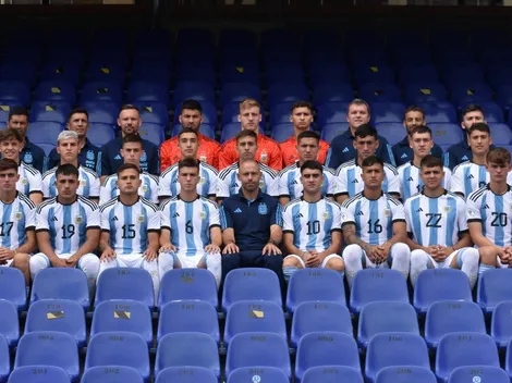 La foto más esperada: la camiseta de la Selección con las 3 estrellas y los dorsales del Sub 20